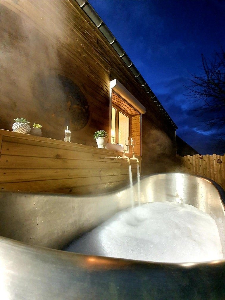 Les Prés de Mautort - Love’nSpa - weekend en amoureux, love rooms avec spa ou jacuzzi privatif5 de Les Prés de Mautort
