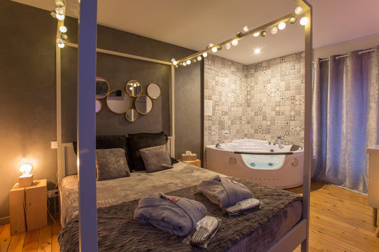 L’Escale Dinard - L'Escale Balnéo - Love’nSpa - weekend en amoureux, love rooms avec spa ou jacuzzi privatif