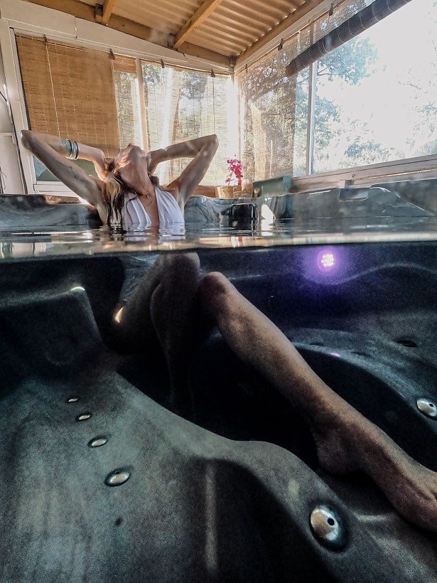 L'Escale de l'Oustaou - Love’nSpa - weekend en amoureux, love rooms avec spa ou jacuzzi privatif10 de L'Escale de l'Oustaou
