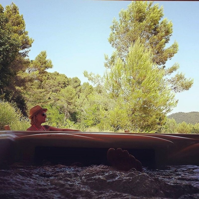 L'Escale de l'Oustaou - Love’nSpa - weekend en amoureux, love rooms avec spa ou jacuzzi privatif17 de L'Escale de l'Oustaou
