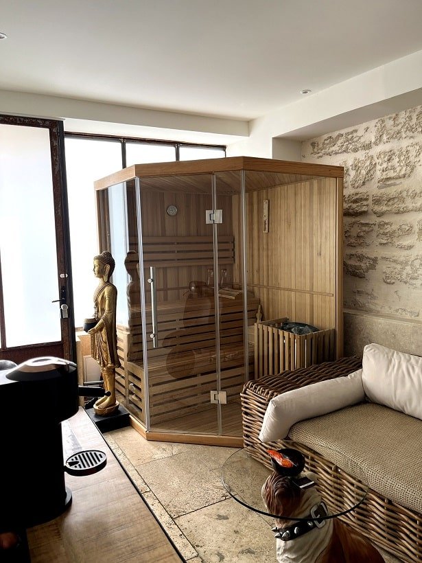 L’Excellence Avignon - Love’nSpa - weekend en amoureux, love rooms avec spa ou jacuzzi privatif7 de L’Excellence Avignon
