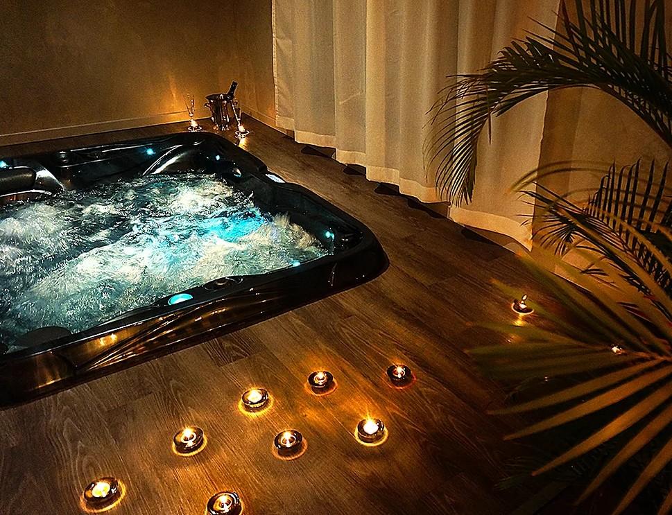 Lofts Emlavie - Loft Nwa Perla - Love’nSpa - weekend en amoureux, love rooms avec spa ou jacuzzi privatif2 de Lofts Emlavie - Loft Nwa Perla
