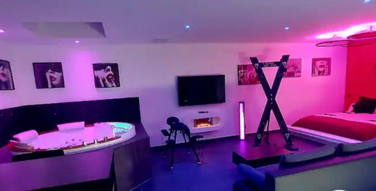 L'Olympe des Sens - APHRODITE • Déesse du désir - Love’nSpa - weekend en amoureux, love rooms avec spa ou jacuzzi privatif