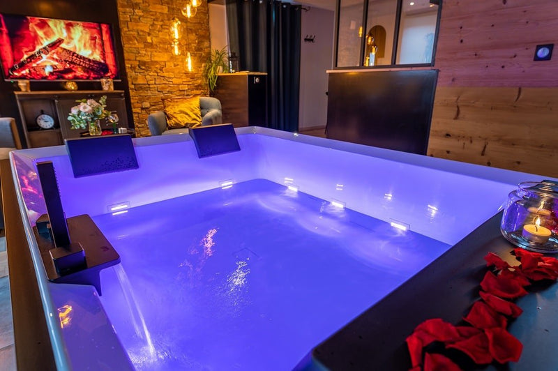Love Industrie & Spa - Love’nSpa - weekend en amoureux, love rooms avec spa ou jacuzzi privatif1 de Love Industrie & Spa
