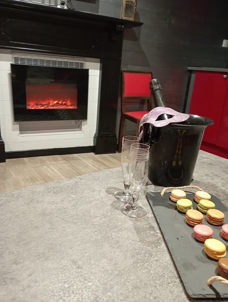 LOVE ROOM 44 -Le Grey de Soudan - Love’nSpa - weekend en amoureux, love rooms avec spa ou jacuzzi privatif4 de LOVE ROOM 44 -Le Grey de Soudan

