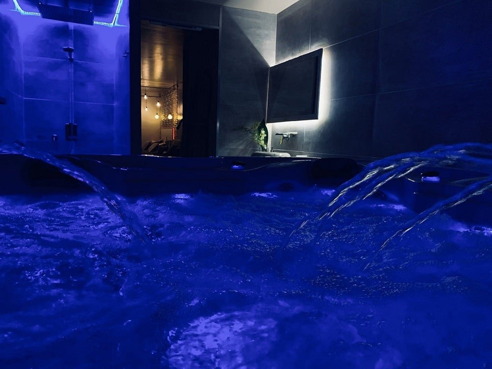 Loveroom Valenciennes - Love’nSpa - weekend en amoureux, love rooms avec spa ou jacuzzi privatif13 de Loveroom Valenciennes
