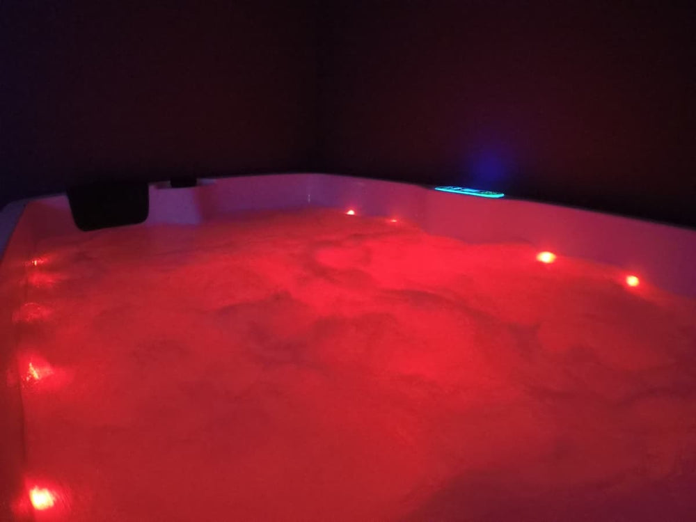 LovingSpa - La Suite Etoilée - Love’nSpa - weekend en amoureux, love rooms avec spa ou jacuzzi privatif2 de LovingSpa - La Suite Etoilée
