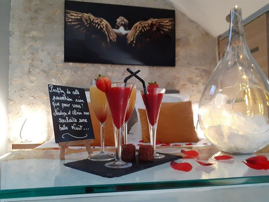 Lyzen - Chambre Bien-Être - Love’nSpa - weekend en amoureux, love rooms avec spa ou jacuzzi privatif