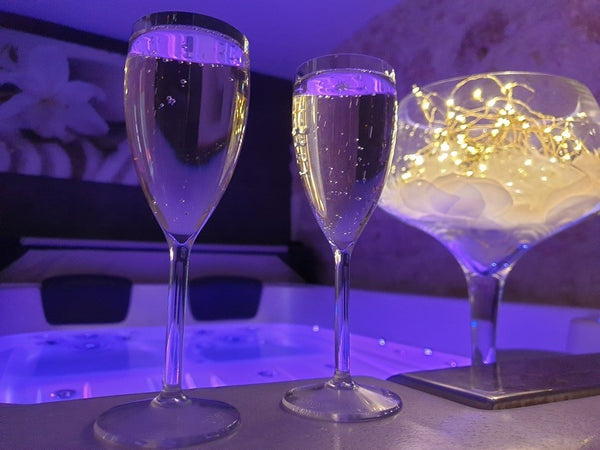 Lyzen - Suite Zen - Love’nSpa - weekend en amoureux, love rooms avec spa ou jacuzzi privatif