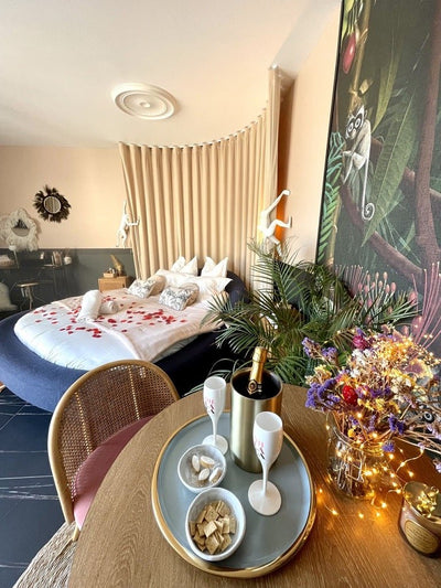 Maison Florence Ivakno - Love’nSpa - weekend en amoureux, love rooms avec spa ou jacuzzi privatif