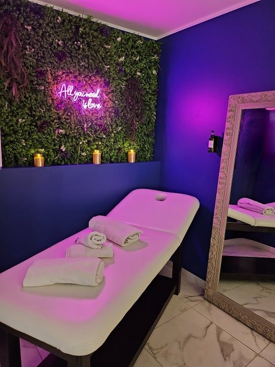 Nice Passion - Love’nSpa - weekend en amoureux, love rooms avec spa ou jacuzzi privatif5 de Loveroom Jacuzzi Spa Nice Passion
