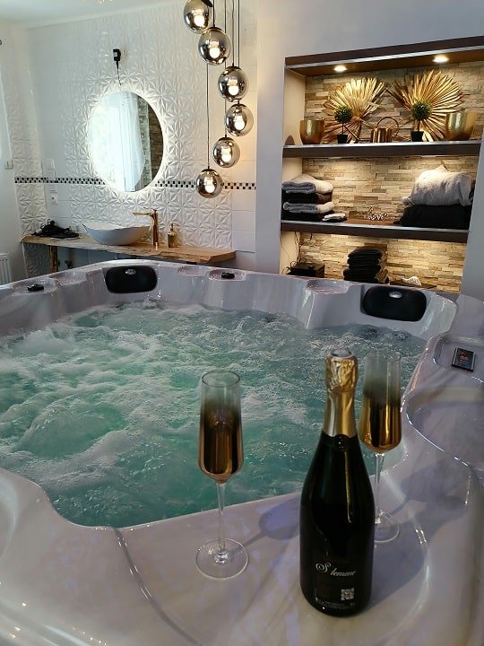 Notre Jardin Secret - Love’nSpa - weekend en amoureux, love rooms avec spa ou jacuzzi privatif6 de Notre Jardin Secret
