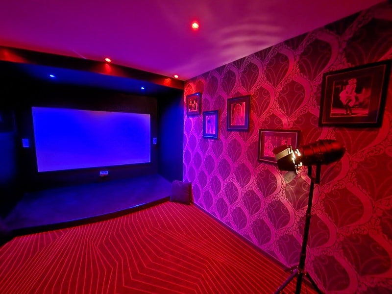 Nuit Spa Ciné - Love’nSpa - weekend en amoureux, love rooms avec spa ou jacuzzi privatif1 de Nuit Spa Ciné
