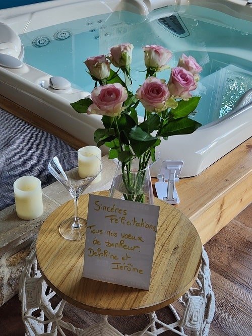 Nuit Spa Ciné - Love’nSpa - weekend en amoureux, love rooms avec spa ou jacuzzi privatif15 de Nuit Spa Ciné
