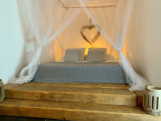 O 5 Sens - Suite balinaise - Love’nSpa - weekend en amoureux, love rooms avec spa ou jacuzzi privatif