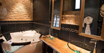 Portail en marais Poitevin - Suite Ostence - Love’nSpa - weekend en amoureux, love rooms avec spa ou jacuzzi privatif