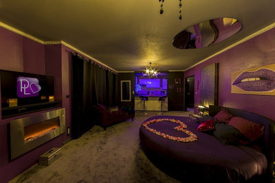 Purple Lovt - Love’nSpa - weekend en amoureux, love rooms avec spa ou jacuzzi privatif