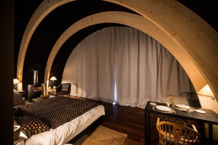 Room8 - Love’nSpa - weekend en amoureux, love rooms avec spa ou jacuzzi privatif9 de Room8
