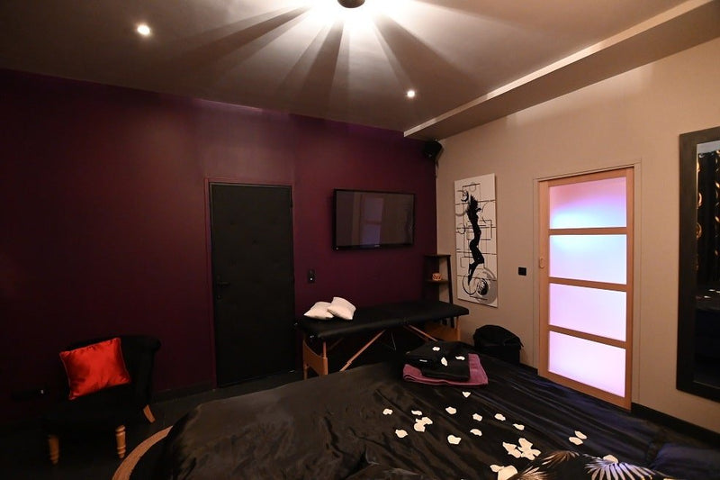 Secret 33 - Love’nSpa - weekend en amoureux, love rooms avec spa ou jacuzzi privatif4 de Secret 33
