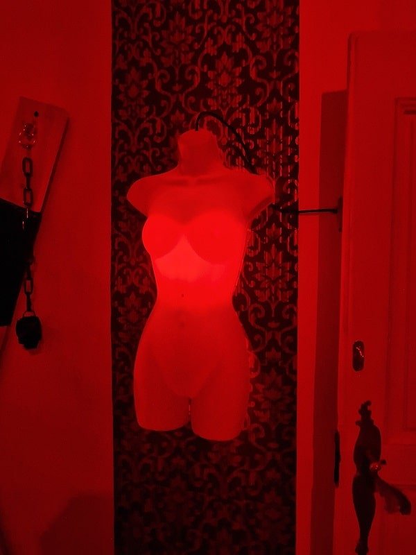 Secrets Love Room - L'Atelier du Marquis - Love’nSpa - weekend en amoureux, love rooms avec spa ou jacuzzi privatif4 de Demeure de la Baronne - L'Atelier du Marquis
