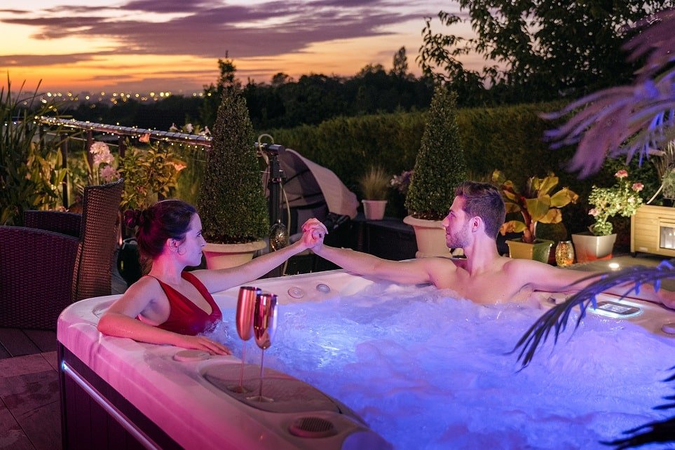 Spa de la Lune - Love’nSpa - weekend en amoureux, love rooms avec spa ou jacuzzi privatif1 de Spa de la Lune
