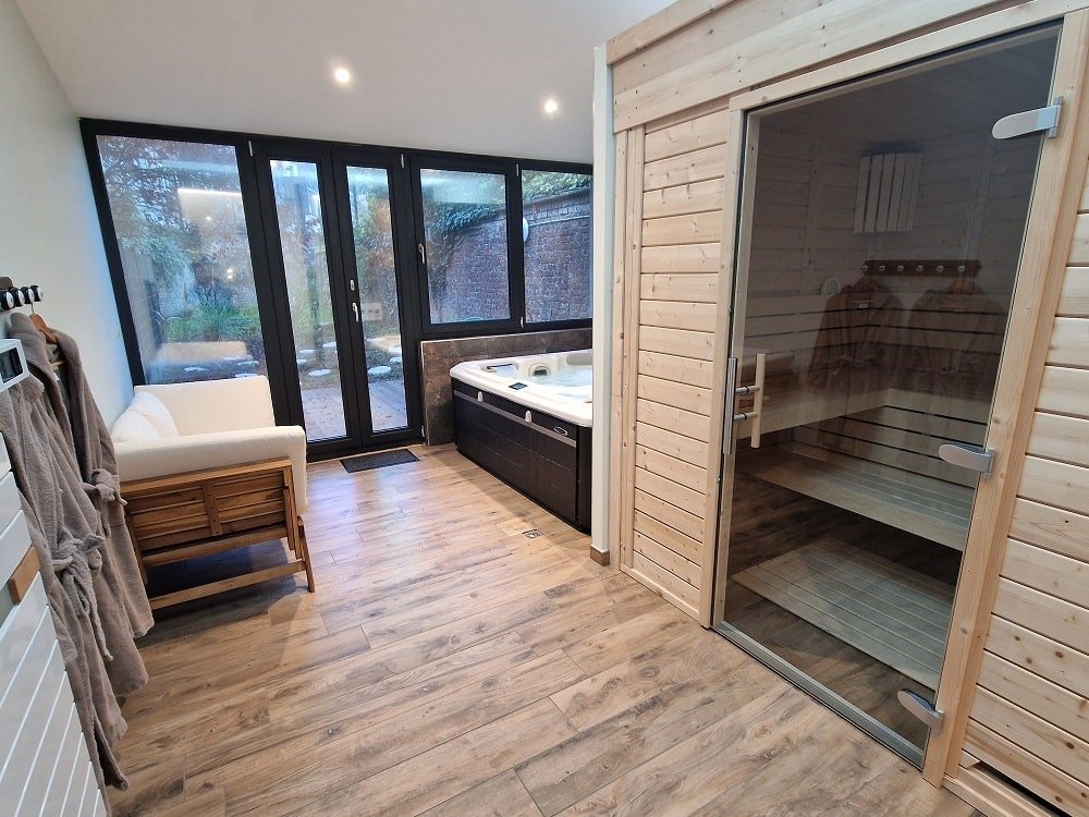 Spas du Sébasto - Love’nSpa - weekend en amoureux, love rooms avec spa ou jacuzzi privatif1 de Spas du Sébasto
