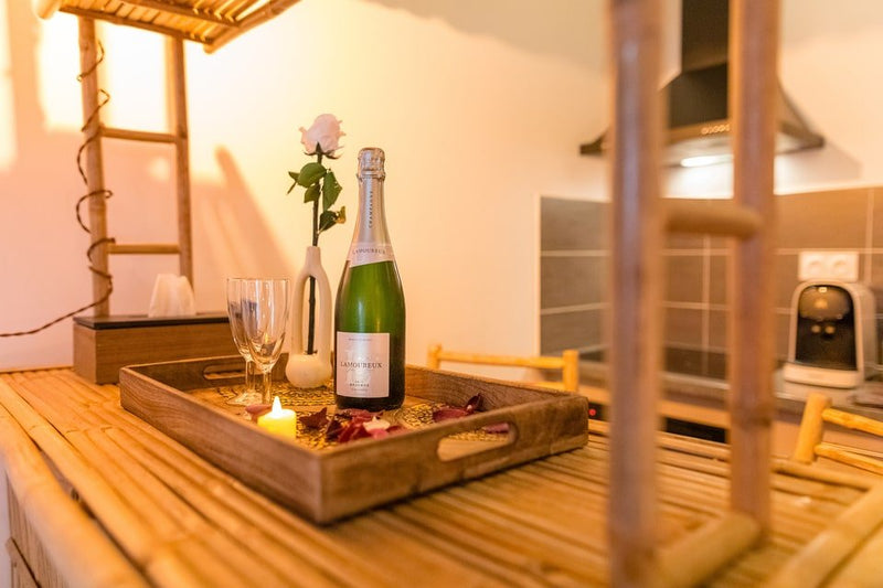 Urban spa - L'ÉVASION NATURE - Love’nSpa - weekend en amoureux, love rooms avec spa ou jacuzzi privatif2 de Urban spa - L'ÉVASION NATURE
