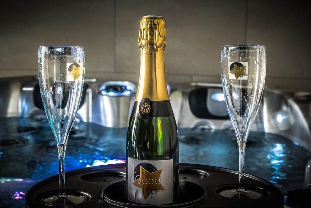 Very Good Trip - Love’nSpa - weekend en amoureux, love rooms avec spa ou jacuzzi privatif2 de Loveroom 50 Nuances
