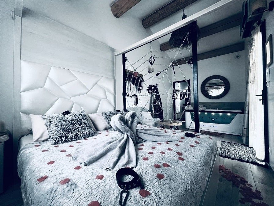 Villa Cocoon - Love Room & Spa - Love’nSpa - weekend en amoureux, love rooms avec spa ou jacuzzi privatif4 de Villa Cocoon - Love Room & Spa
